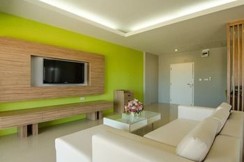 The Lake Hotel 3*