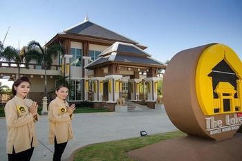 The Lake Hotel 3*