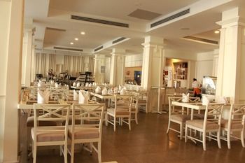 VWish Hotel 3*