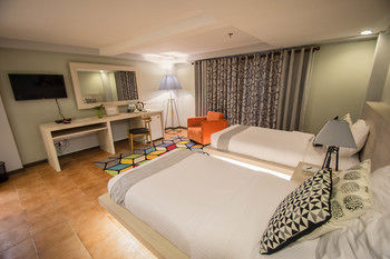 Almont City Hotel 3*