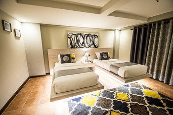 Almont City Hotel 3*