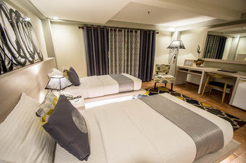 Almont City Hotel 3*