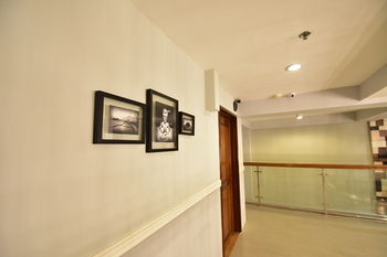 Almont City Hotel 3*