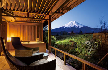Fujisan Onsen Bessho SASA 4*