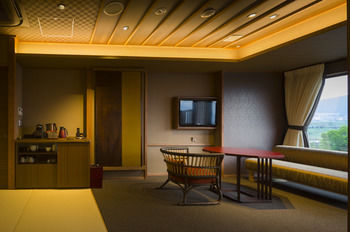 Fujisan Onsen Bessho SASA 4*