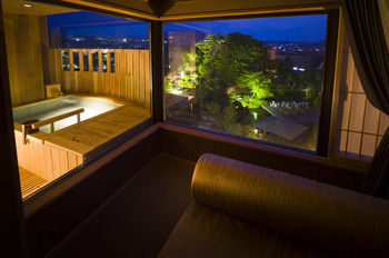 Fujisan Onsen Bessho SASA 4*