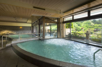 Fujisan Onsen Bessho SASA 4*