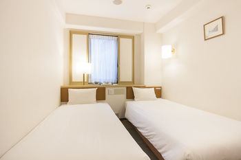 Hotel Wingport 3*