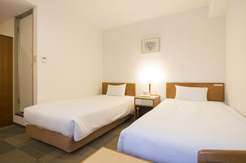 Hotel Wingport 3*