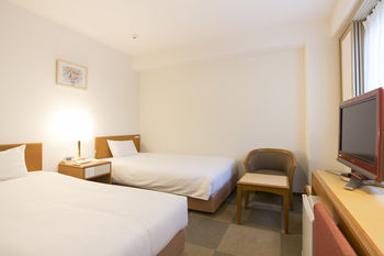 Hotel Wingport 3*