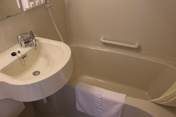 Toyoko Inn Aomori Ekimae 3*