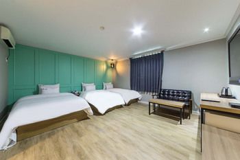 OST Hotel 2*