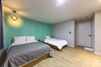 OST Hotel 2*