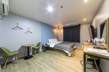 OST Hotel 2*
