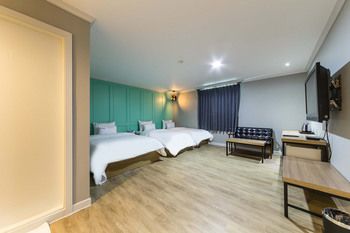 OST Hotel 2*