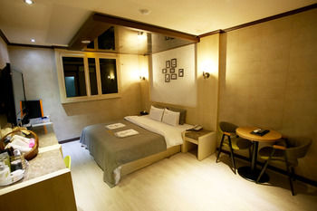 OST Hotel 2*