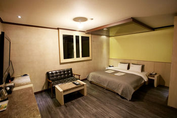 OST Hotel 2*