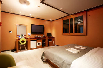 OST Hotel 2*