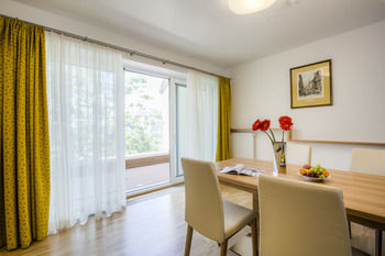 Vienna Grand Apartments CITY 0*