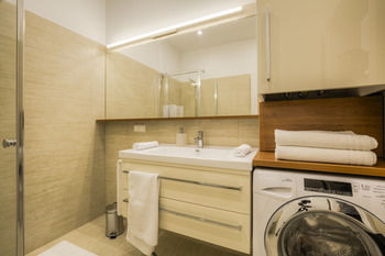 Vienna Grand Apartments CITY 0*