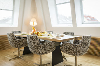 Vienna Grand Apartments CITY 0*