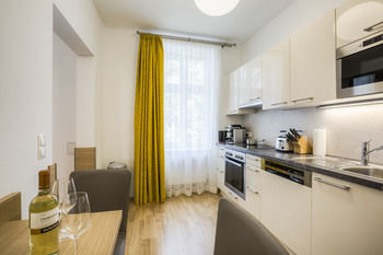 Vienna Grand Apartments CITY 0*