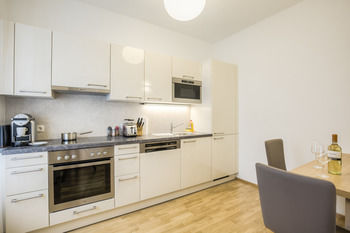 Vienna Grand Apartments CITY 0*