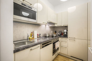 Vienna Grand Apartments CITY 0*