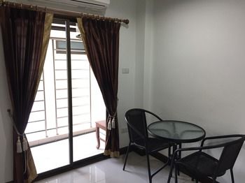 Taevaraj Place 2*