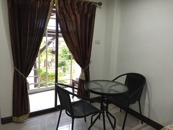 Taevaraj Place 2*