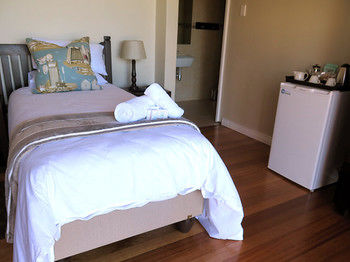 The Tides Inn 4*