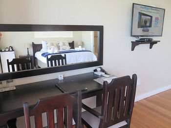 The Tides Inn 4*