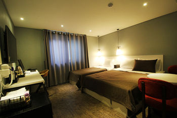 17th Hotel 0*