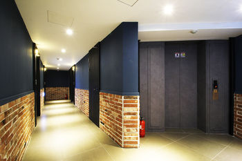 17th Hotel 0*