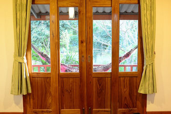 Pai Loess Resort 2*