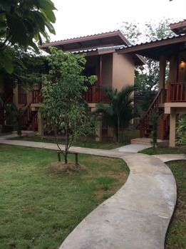 Pai Loess Resort 2*