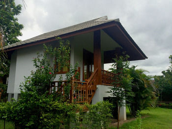 Pai Loess Resort 2*