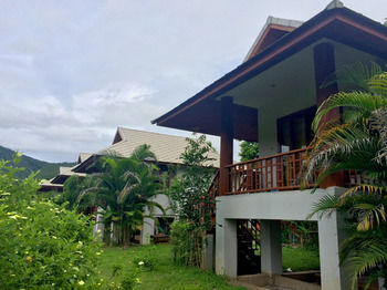 Pai Loess Resort 2*