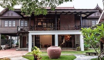 Niwas Ayutthaya 2*