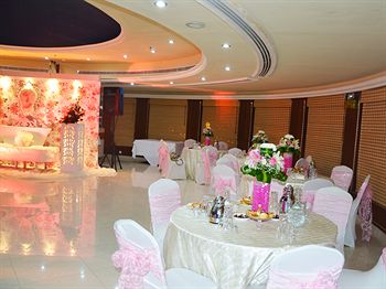 Crown Tower Hotel 2*