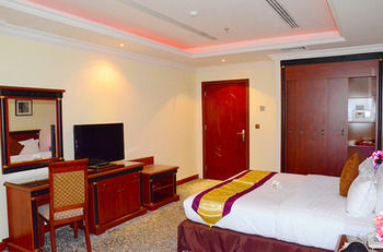 Crown Tower Hotel 2*