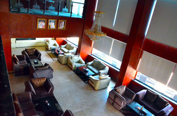 Crown Tower Hotel 2*