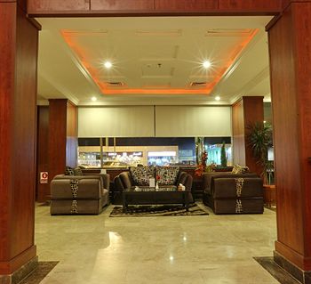 Crown Tower Hotel 2*