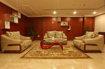 Crown Tower Hotel 2*