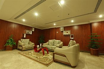 Crown Tower Hotel 2*