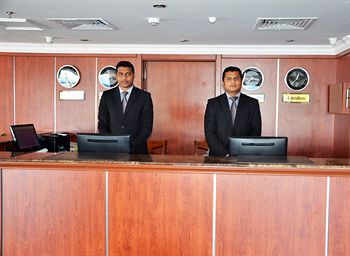 Crown Tower Hotel 2*