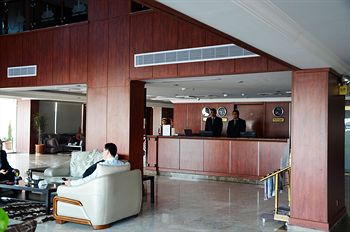 Crown Tower Hotel 2*