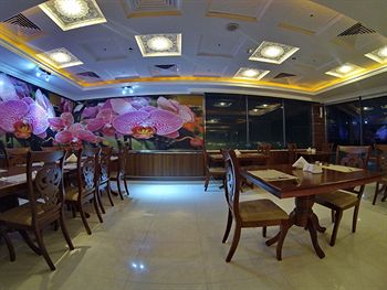 Crown Tower Hotel 2*