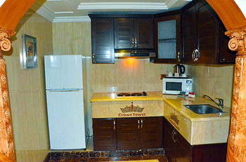Crown Tower Hotel 2*