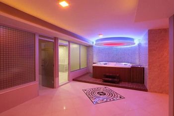 Forum Suite Hotel 0*